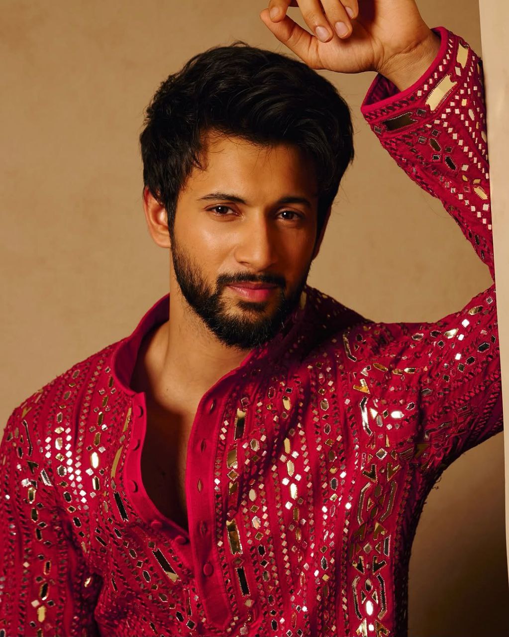 Hot Pink Embroidered Kurta Pyjama with Stole